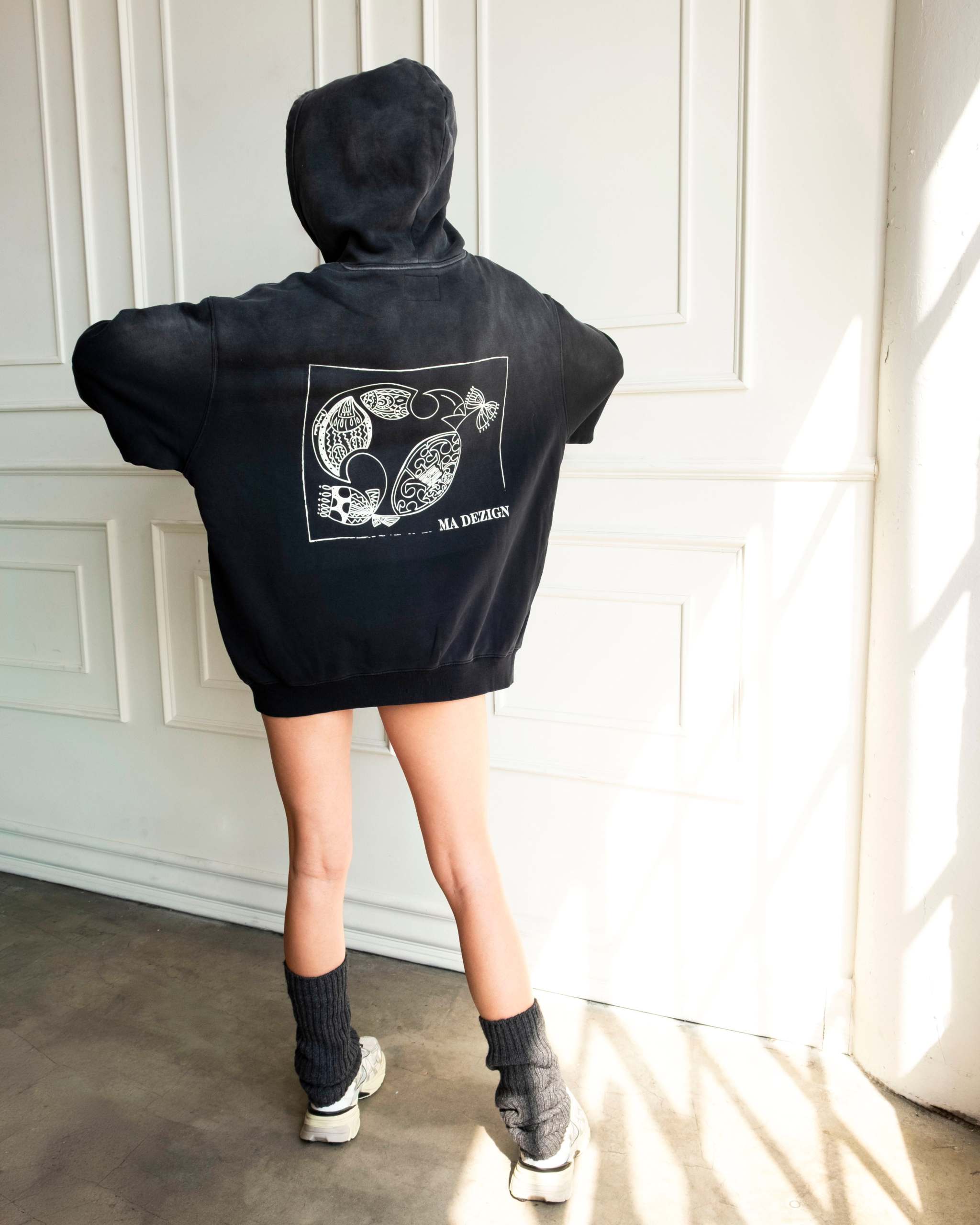 Sun-faded graphic hoodie in heavyweight cotton French terry with artistic print and relaxed fit